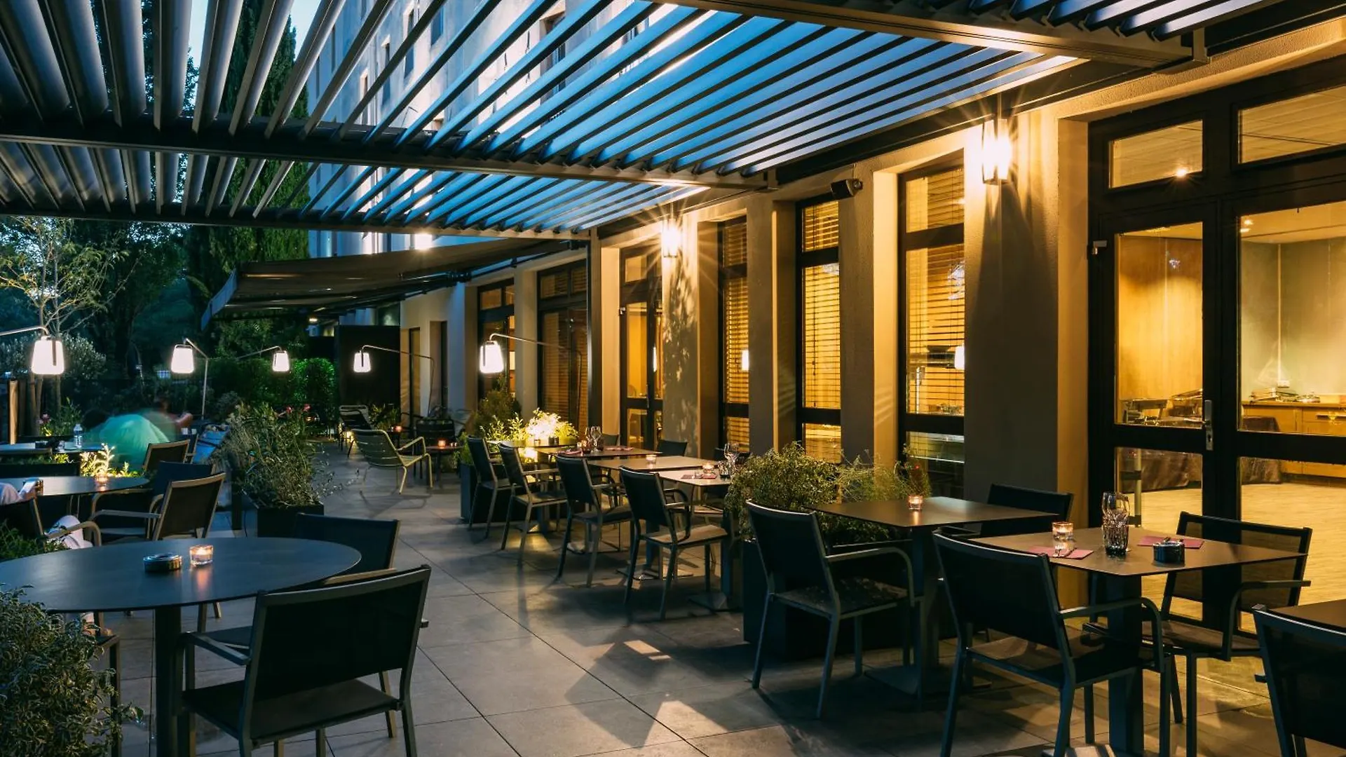 Escale Oceania Aix-En-Provence Hotell