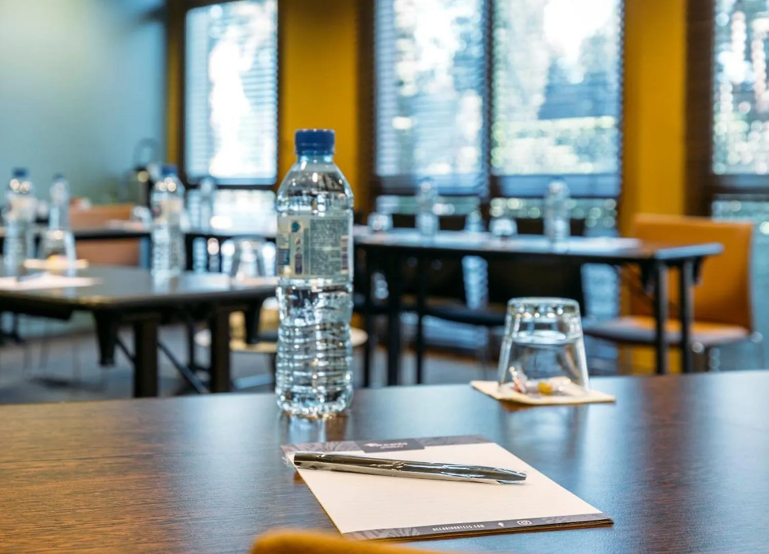 ***  Escale Oceania Aix-En-Provence Hotell Frankrike