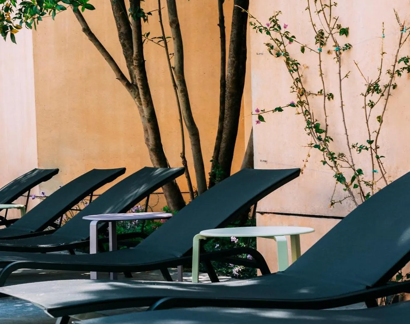 Escale Oceania Aix-En-Provence Hotell 3*,