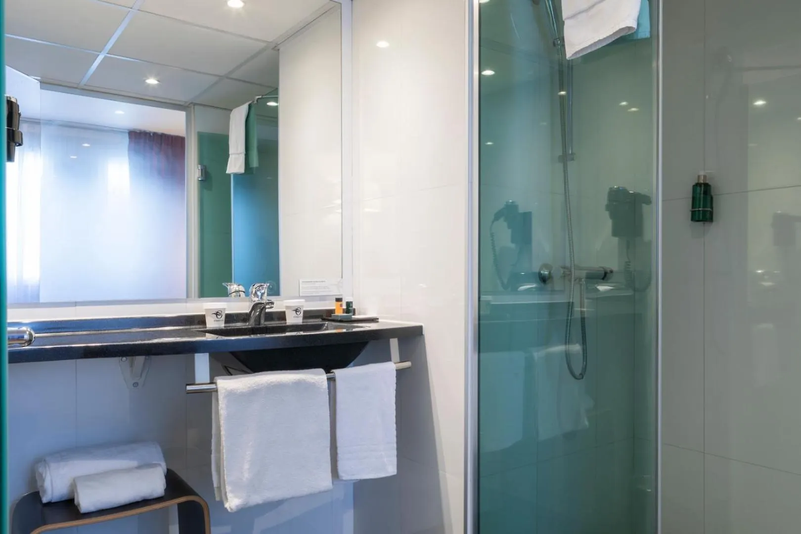 Escale Oceania Aix-En-Provence Hotell