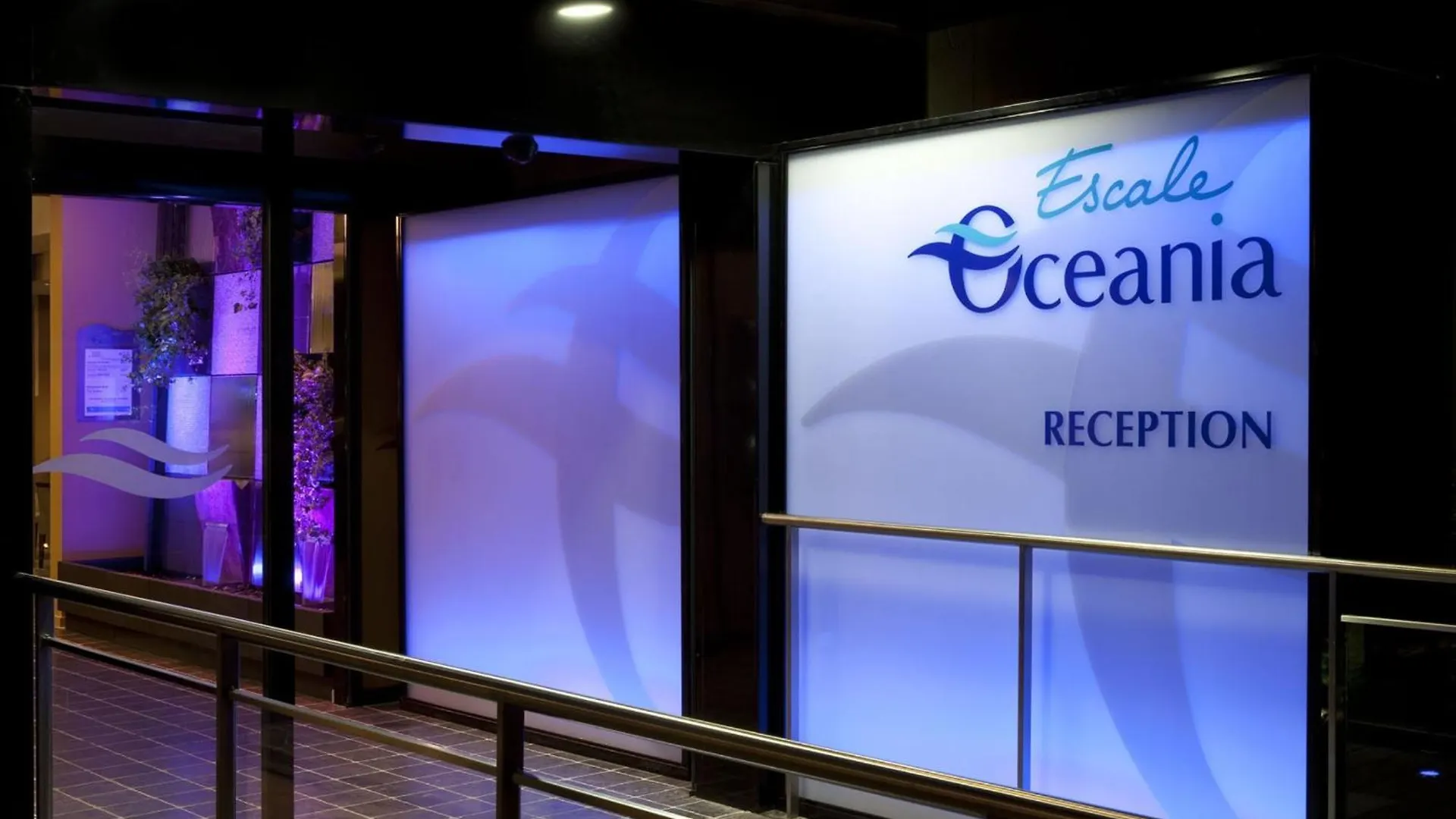 ***  Escale Oceania Aix-En-Provence Hotel France