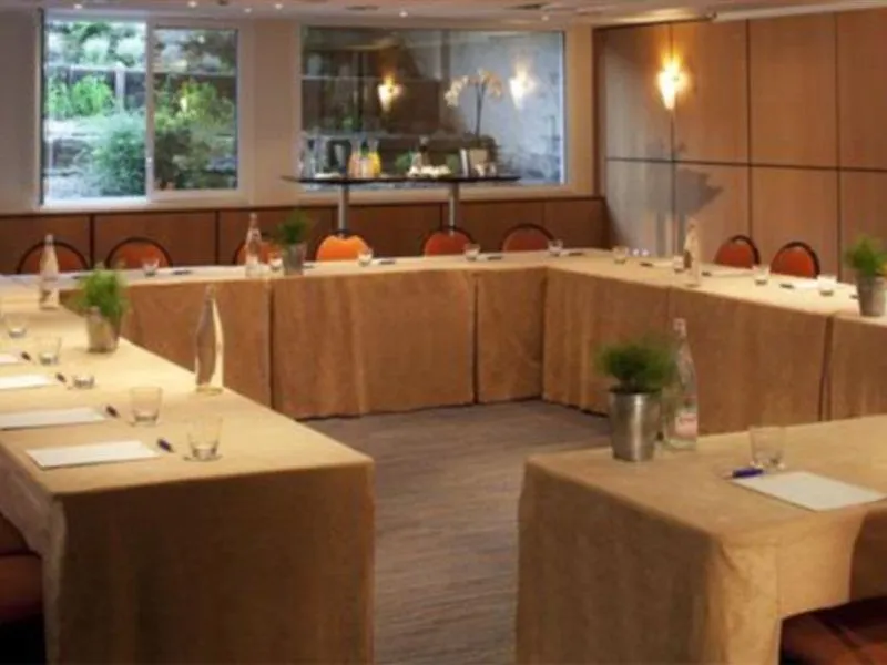 Escale Oceania Aix-En-Provence Hotel France