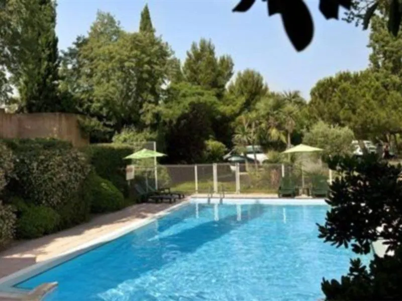 Escale Oceania Aix-En-Provence Hotel