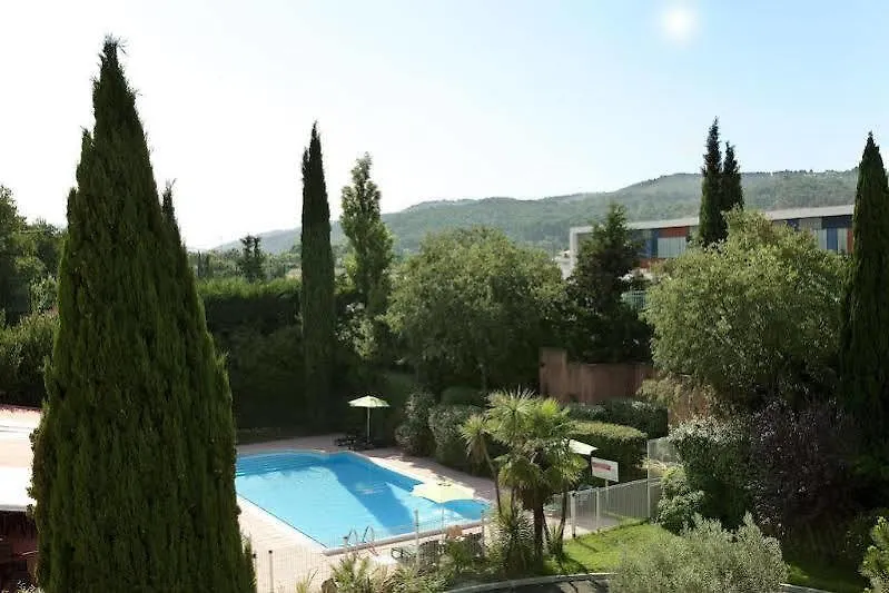 Escale Oceania Aix-En-Provence Hotel